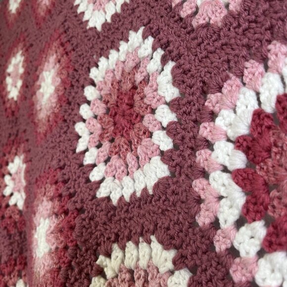 Vintage Handmade Pink & White Hexagon Granny Square Crochet Blanket Valentines - Picture 6 of 8